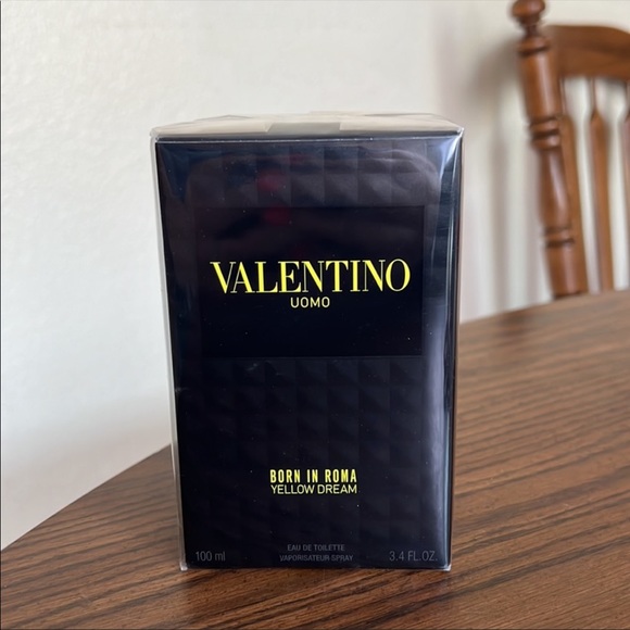 Valentino Other - Valentino Donna Born In Roma Yellow Dream Brand New Sealed and Boxed